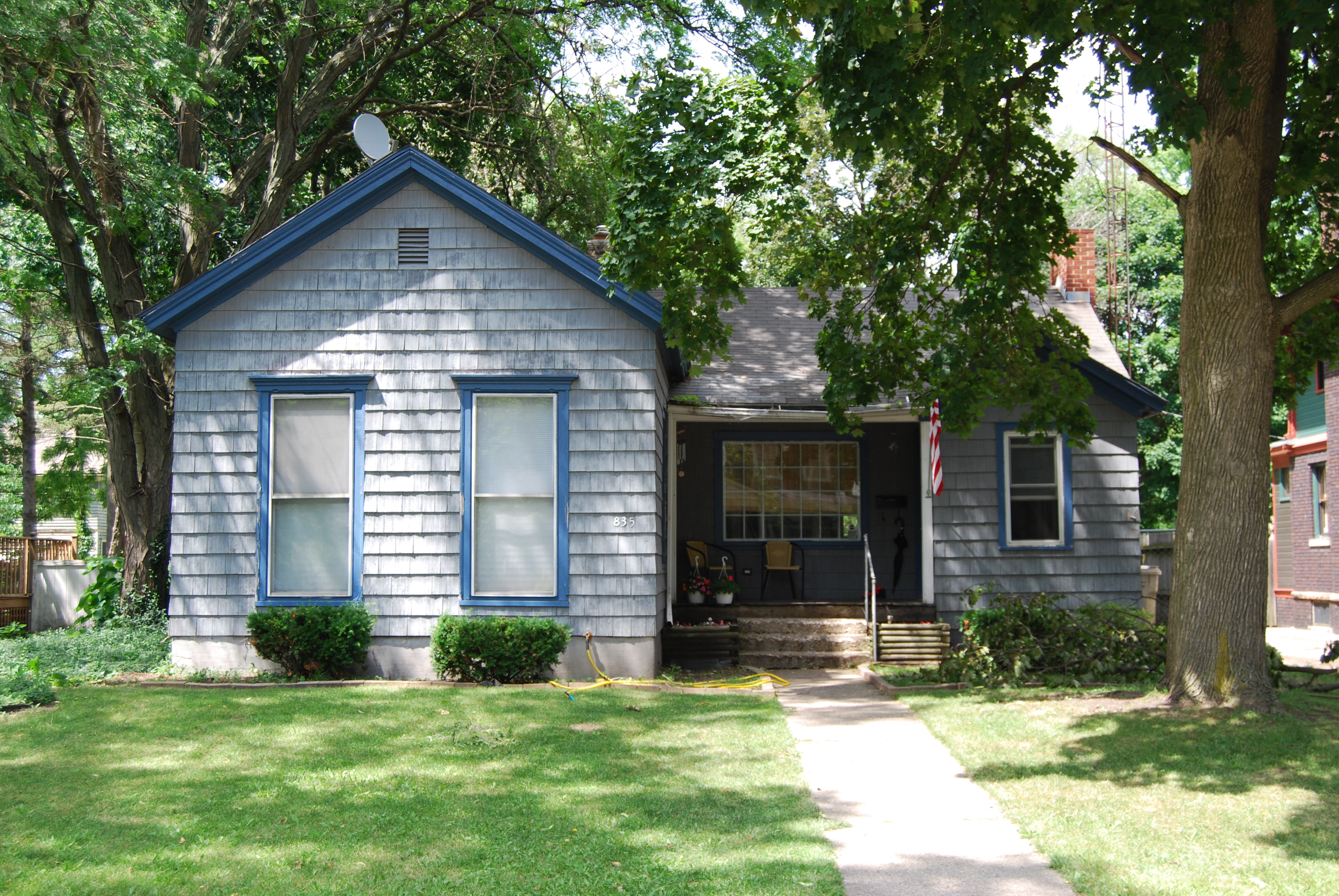835 Colfax